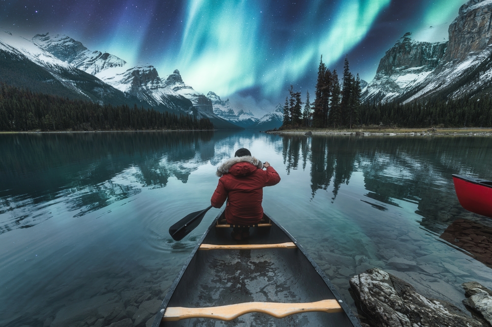 Best Fall Destinations in the US & Canada: Leaf-Peeping, Festivals & More