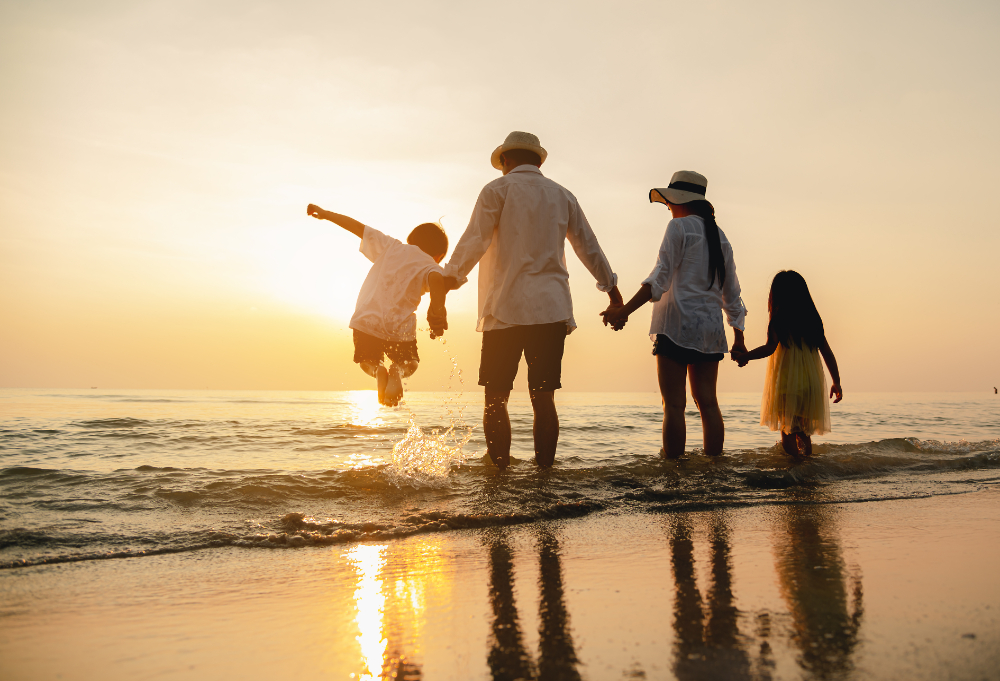 Family Reunion Travel: How to Coordinate a Stress-Free Trip for Large Groups